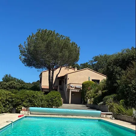 Maison - Grand Jardin Piscine Privee *